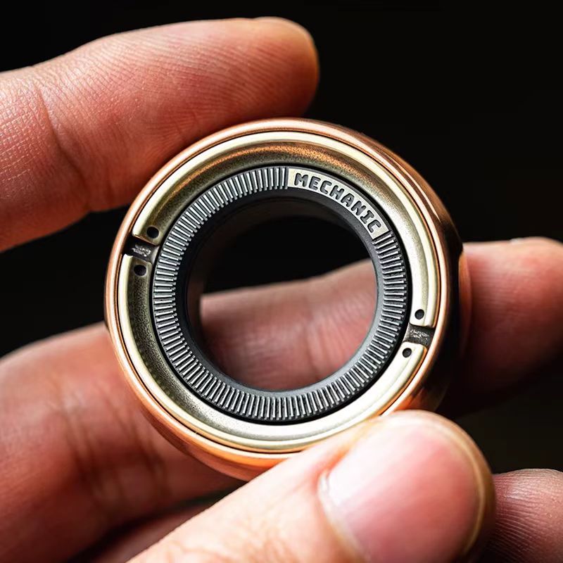 LAUTIE Mechanic-C Ring EDC Toy