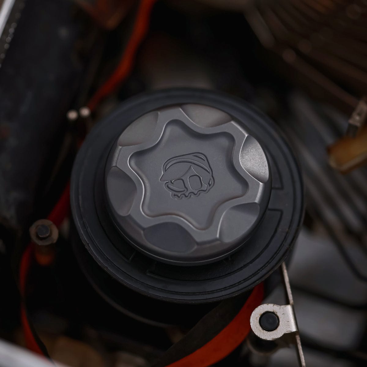 ACEdc MECHANICAL MILK CAP EDC Toy