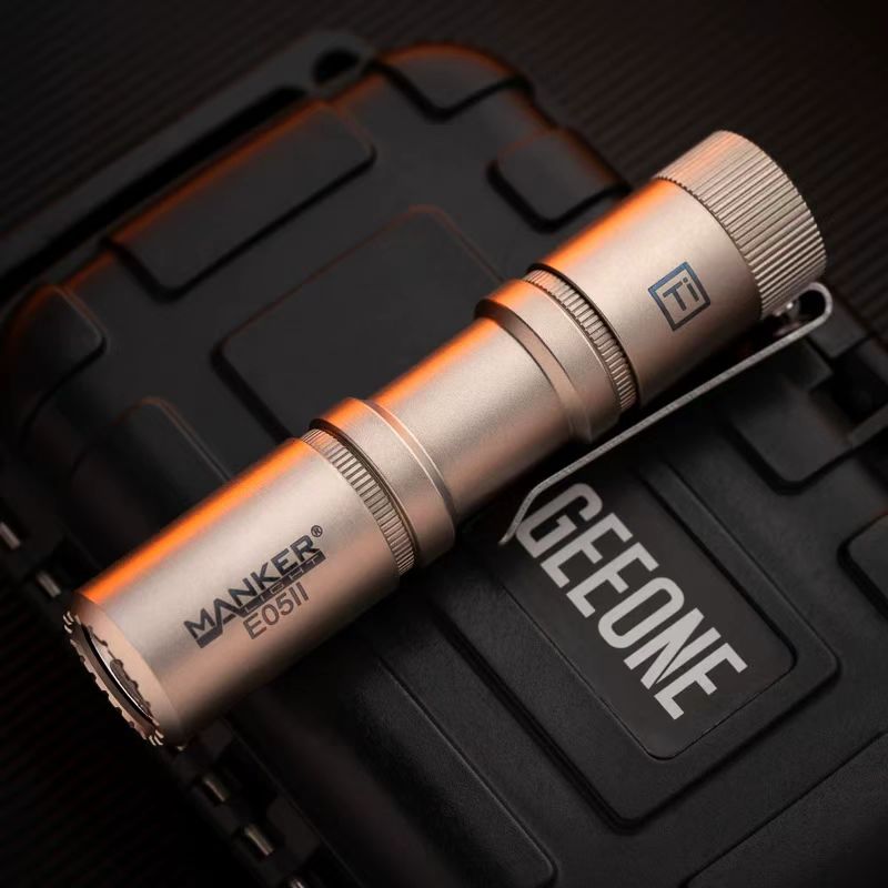 Manker E05 II Flashlight EDC Toy