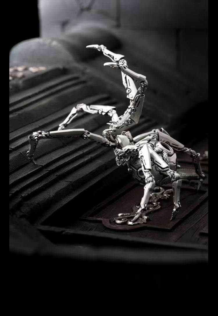 The Pecking Craftsman Mechanical spider EDC Toy