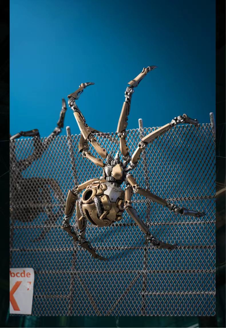 The Pecking Craftsman Mechanical spider EDC Toy
