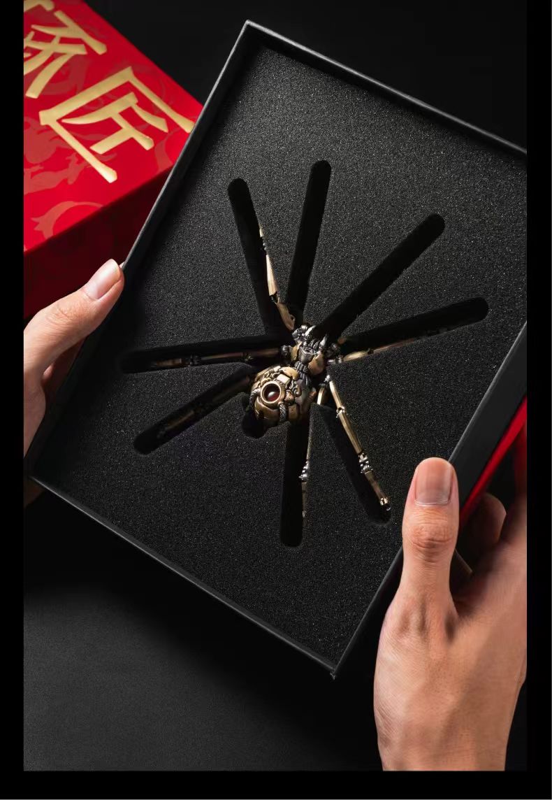 The Pecking Craftsman Mechanical spider EDC Toy