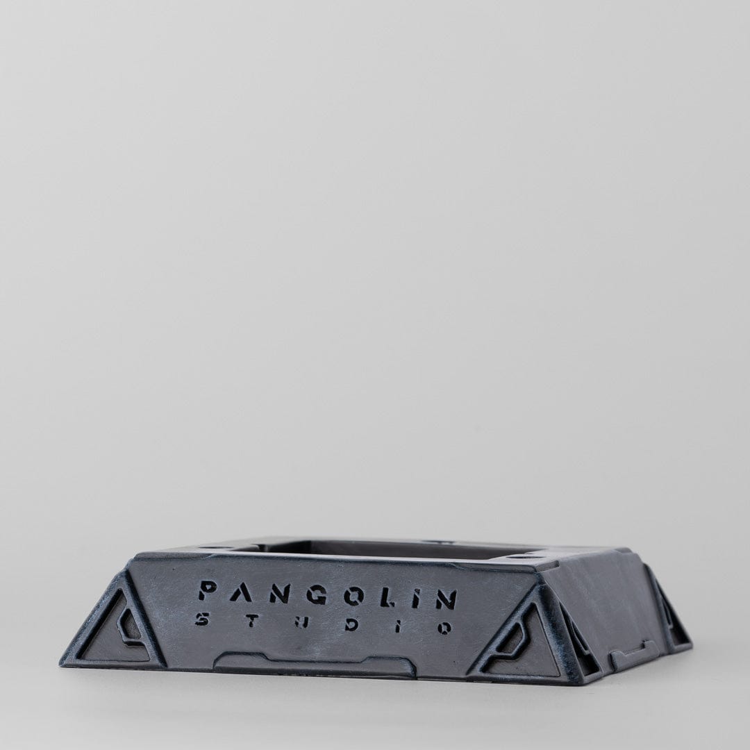 PANGOLIN Pyramid Spinner Stand EDC Toy