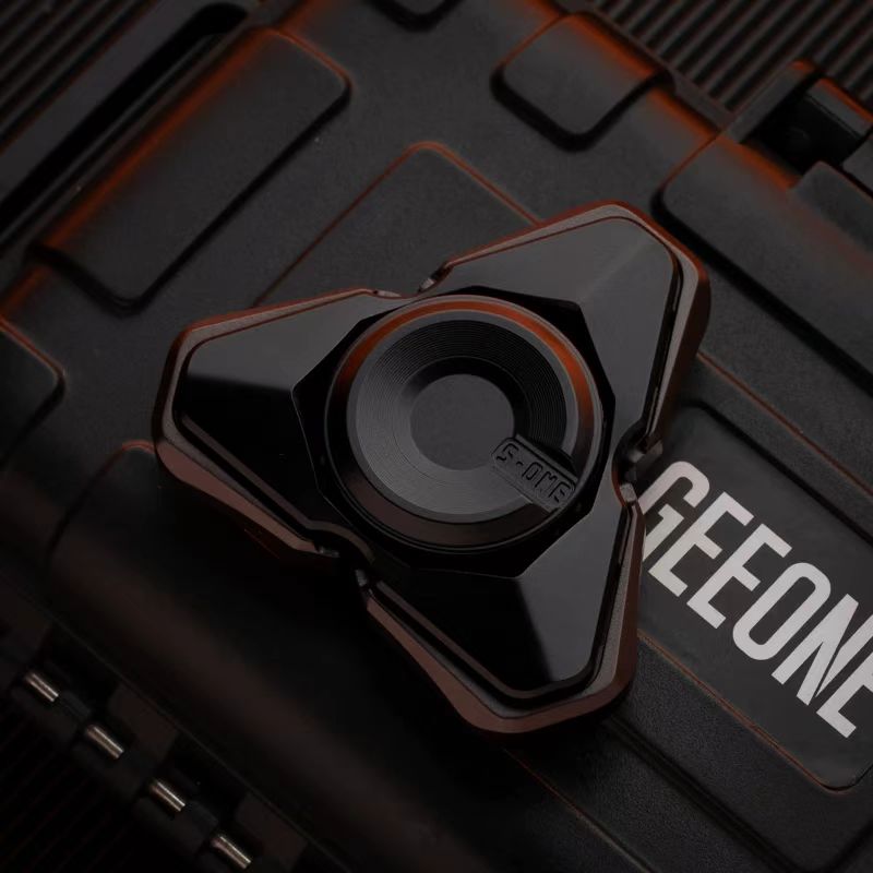 S-ONE SUAN Q Spinner EDC toy