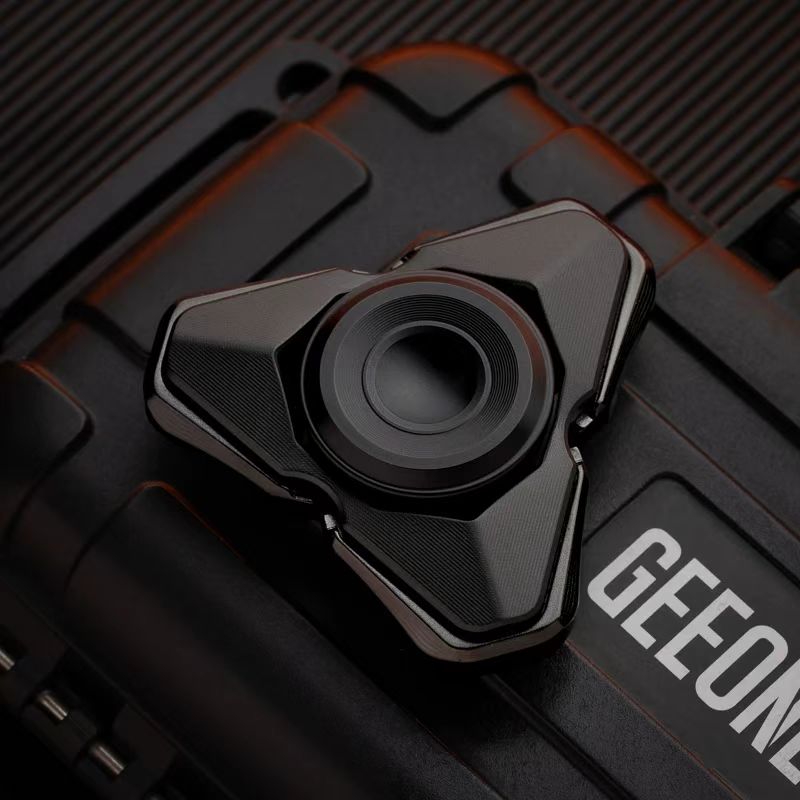 S-ONE SUAN Q Spinner EDC toy