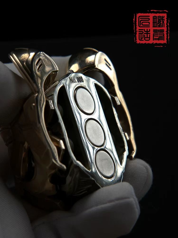 Tekken Cat Goddess Mask Slider EDC Toy